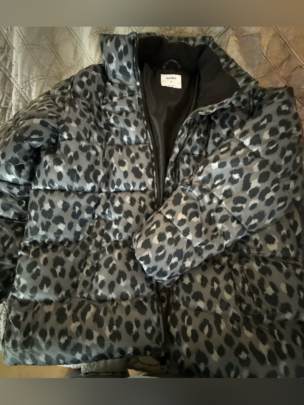 Old Navy Black and Gray Leopard Print Puffer Jacket